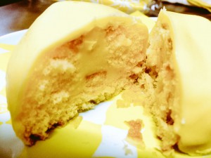 ローソン　スプーンで食べるレモンケーキ