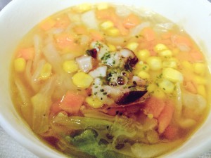 ファミマ　1/2日分の野菜が摂れるスープ