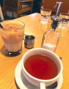 和カフェyusoshi　アイスチャイラテ・ホット紅茶